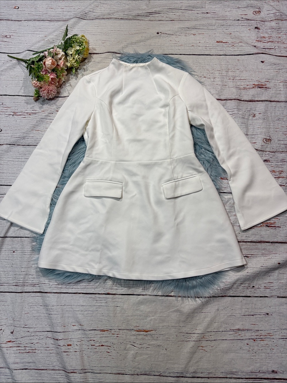 NWT Showpo. CARLSON MINI High Neck Sleeve Cocoon Skirt Dress In White - Picture 2 of 10